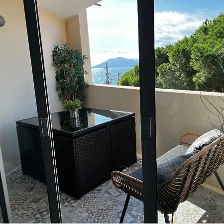 Beau 2 Pieces Vue Apartment *